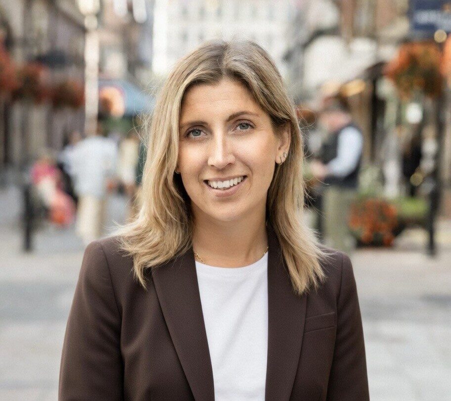 Isabelle Holmberg - Mediakontakt Mästerhuset